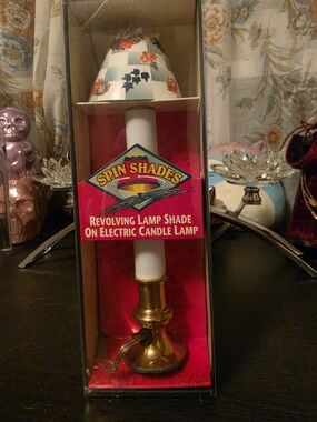Vintage Collectible~Revolving Electric Candle Lamp - White & Gold Floral Shade